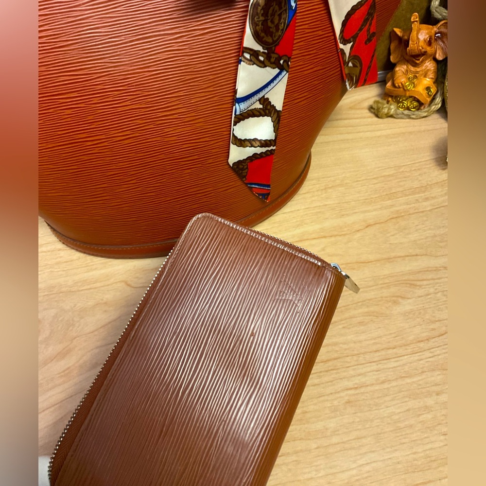 ✅AUTHENTIC LARGEBAG+ZIP WALLET LOUIS VUITTON - Picture 11 of 15